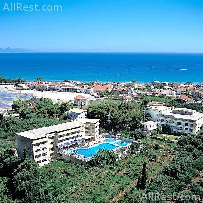 Koukounaria Villa Hotel 
